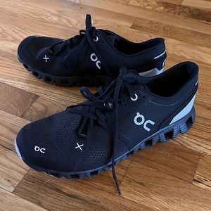 NWT ON Cloud x Shoes